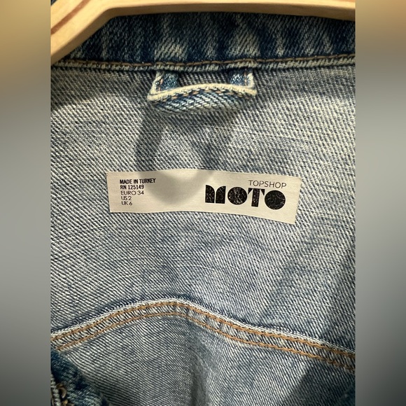 Topshop Women’s Moto Denim Jacket - Picture 3 of 3
